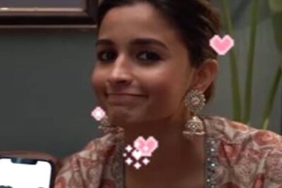 Alia Bhatt Answers Question on Wedding With Ranbir Kapoor, Reveals Her Wallpaper Featuring Beau