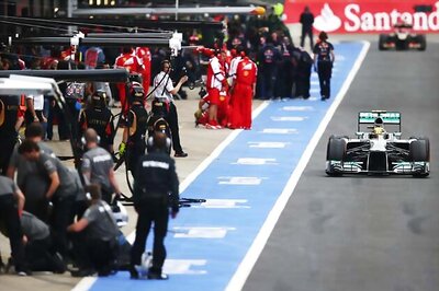 Formula One mulls tighter pitlane safety