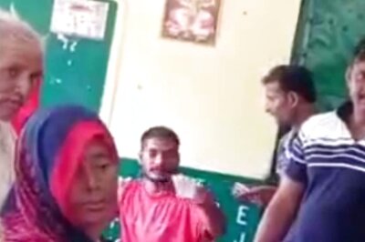 Video of Health Worker Charging Villagers for ‘Free Vaccine’ in UP Surfaces; Probe Ordered
