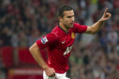 Van Persie has a good chance of facing Stoke: David Moyes