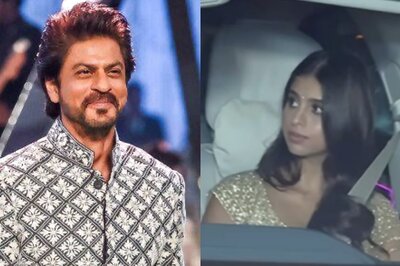 SRK Makes A 'Dramatic' Entry At Amritpal Singh's Diwali Bash In Blacked Out Car; Suhana Khan Joins