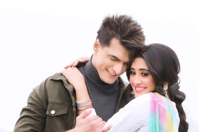 Shivangi Joshi-Mohsin Khan Turn Raj-Simran To Recreate Dilwale Dulhaniya Le Jayenge; Rupali Ganguly Lauds Their Chemistry
