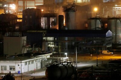 One Killed, Nine Injured After Massive Explosion at Petrochemical Plant in Spain's Tarragona