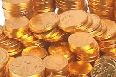 Enter gold at support levels: Analysts