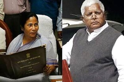 Lalu mimics Mamata, elicits laughter at public rally