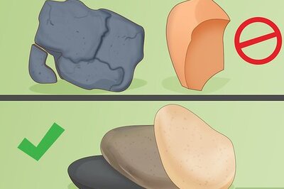How to Decorate Garden Stones