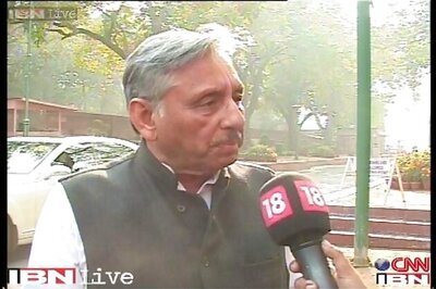 Congress disapproves Aiyar's 'tea vendor' remark on Modi