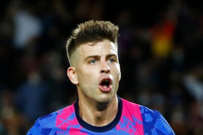 Barcelona Star Gerard Pique Shares Screenshot of Bank Transfer Over Salary Speculation