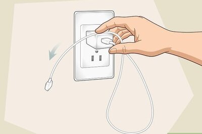 How to Hang Your Phone While Charging It
