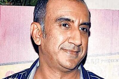 Filmmaker Milan Luthria teams up with Ajay Devgn for 'Baadshaho'