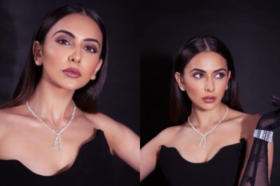 Sexy! Rakul Preet Singh Oozes Oomph In A Black Off-Shoulder Slit Gown, See Hot Photos