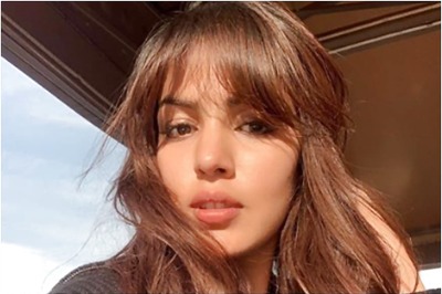 Rhea Chakraborty's Police Interrogation Lasts More Than 10 Hours, 2 Others Record Statements in Sushant Singh Rajput Suicide Case