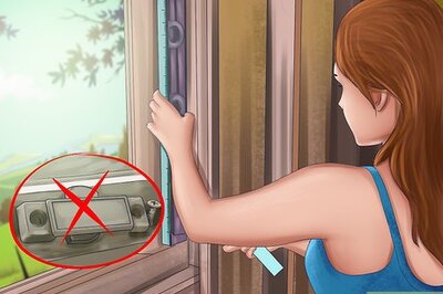 How to Make Window Sitting Safe for Cats