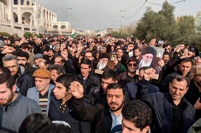US State Department Tells Citizens in Iraq to Leave 'Immediately'; Tehran Embroiled in Protests
