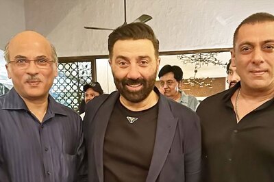 Sunny Deol, Salman Khan And Sooraj Barjatya Smile For The Camera Together At Gadar 2 Success Party