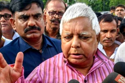 Now 'Land for Job' Scam Haunts Lalu Yadav & Kin; CBI Raids At least 16 Locations in Delhi & Bihar
