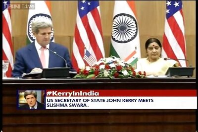 John Kerry meets Narendra Modi in prelude to Washington summit