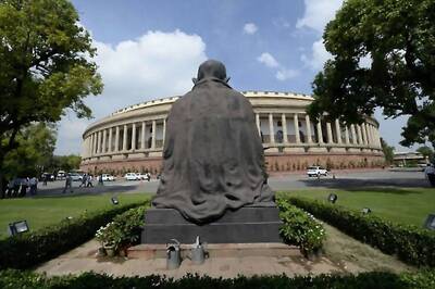 JNU row set to cast its shadow on Budget Session