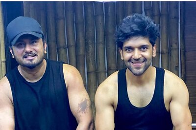 Exclusive: Yo Yo Honey Singh and Guru Randhawa Collaborating on Extravagant Song Produced by T-Series