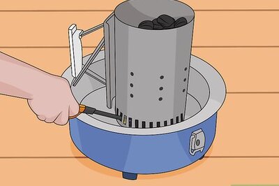 How to Use a Charcoal Smoker