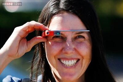 Woman ticketed for driving wearing Google Glass found not guilty