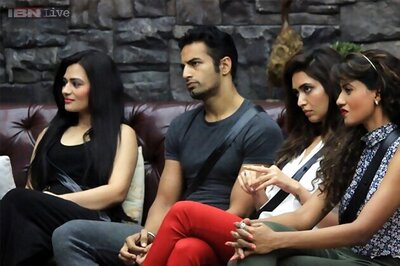 'Bigg Boss 8', Day 57: Gautam Gulati fails to connect with his housemates; Renee Dhyani and Upen Patel continue to flirt