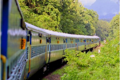 Karnataka Govt Asks Indian Railways to Test Kerala, Maharashtra Passengers Amid Surge in COVID-19 Cases