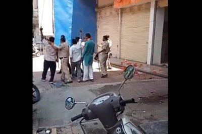 Maharashtra Political Crisis: Viral Video Show Office of Eknath Shinde's Lok Sabha MP Son Vandalised