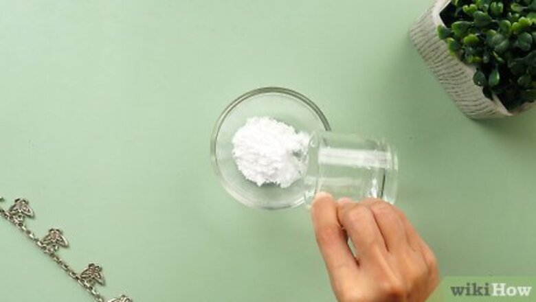 How to Remove Tarnish from Stainless Steel Jewelry: 4 Simple Cleaning Methods