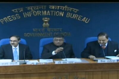 Digital Transactions up to Rs 2000 to be Reimbursed by Govt, Consumers Spared the Charges