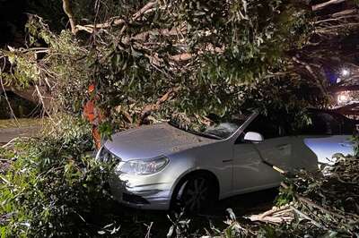 Australia Storms Kill 1, Knock Out Power to 174,000 Homes