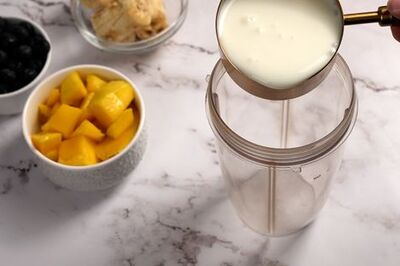 How to Make a Yogurt Smoothie