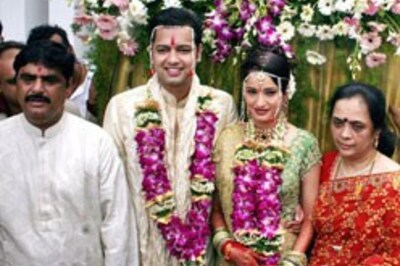 Rahul Mahajan's wife files for divorce