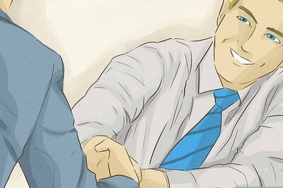 How to Develop a Relationship With a Customer