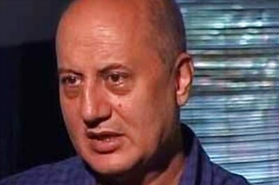 Anupam Kher stopped at Srinagar airport, not allowed to visit NIT