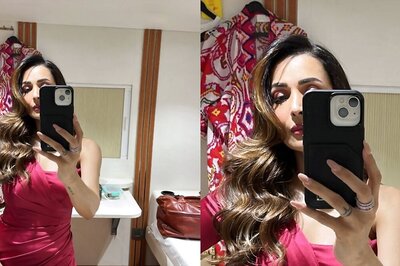 Sexy! Malaika Arora Looks Drop-Dead Gorgeous Flaunting Her Curves In A Pink Satin Gown