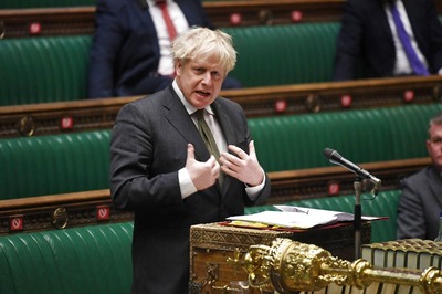 UK PM Boris Johnson Praises India's 'Incredible' Solar Power Strides at Climate Summit