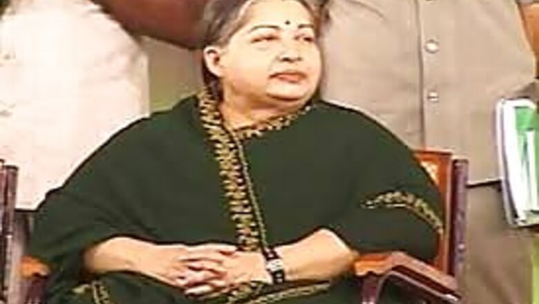 Jayalalithaa gathers consensus to deter government from rolling out GST