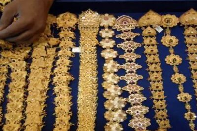 Gold Prices Start New Week With Price Drop; Check Rates For March 27 Here