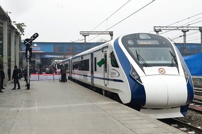 Railways to Stop Manufacturing Vande Bharat Express Rakes This Fiscal, Says Official