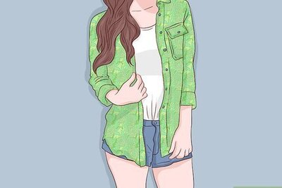 How to Wear a Floral Shirt
