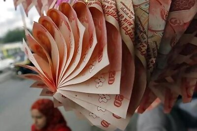  Rupee falls most in a week, closes at 62.93 per dollar