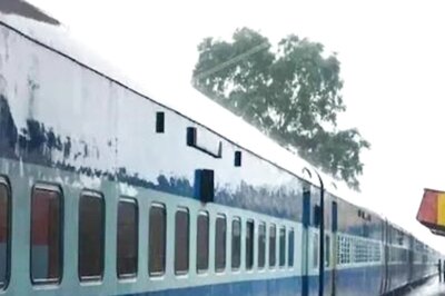 As Summer Vacations Get Underway, Operations Of 3 Pairs Of Trains Extended