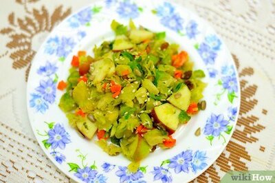 How to Choose the Healthiest Salad Bar Options