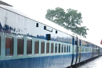 Howrah-Amritsar Mail: Train With A Record 111 Stops; Check Price, Routes, & Time