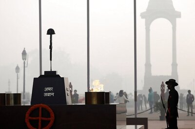 Iconic Rifle, Helmet at India Gate Shifted to National War Memorial