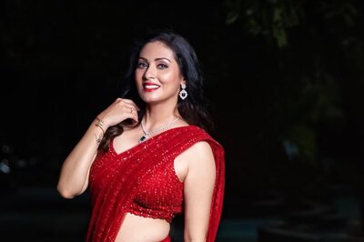 Actress Sadaa Looks Ravishing In This Embellished Red Saree, See Pics