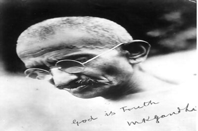 Gandhi Jayanti: India's who's who pay homage through Twitter