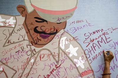 'Stopping Visits, Tapping Phones': Editors Guild Slams UP Govt for 'Obstructing' Media Coverage for Hathras Case