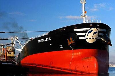 Kerala police postpones search of the Italian vessel